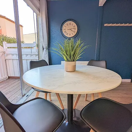 Готель Au Calme Avec Terrasse Et Parking Агд